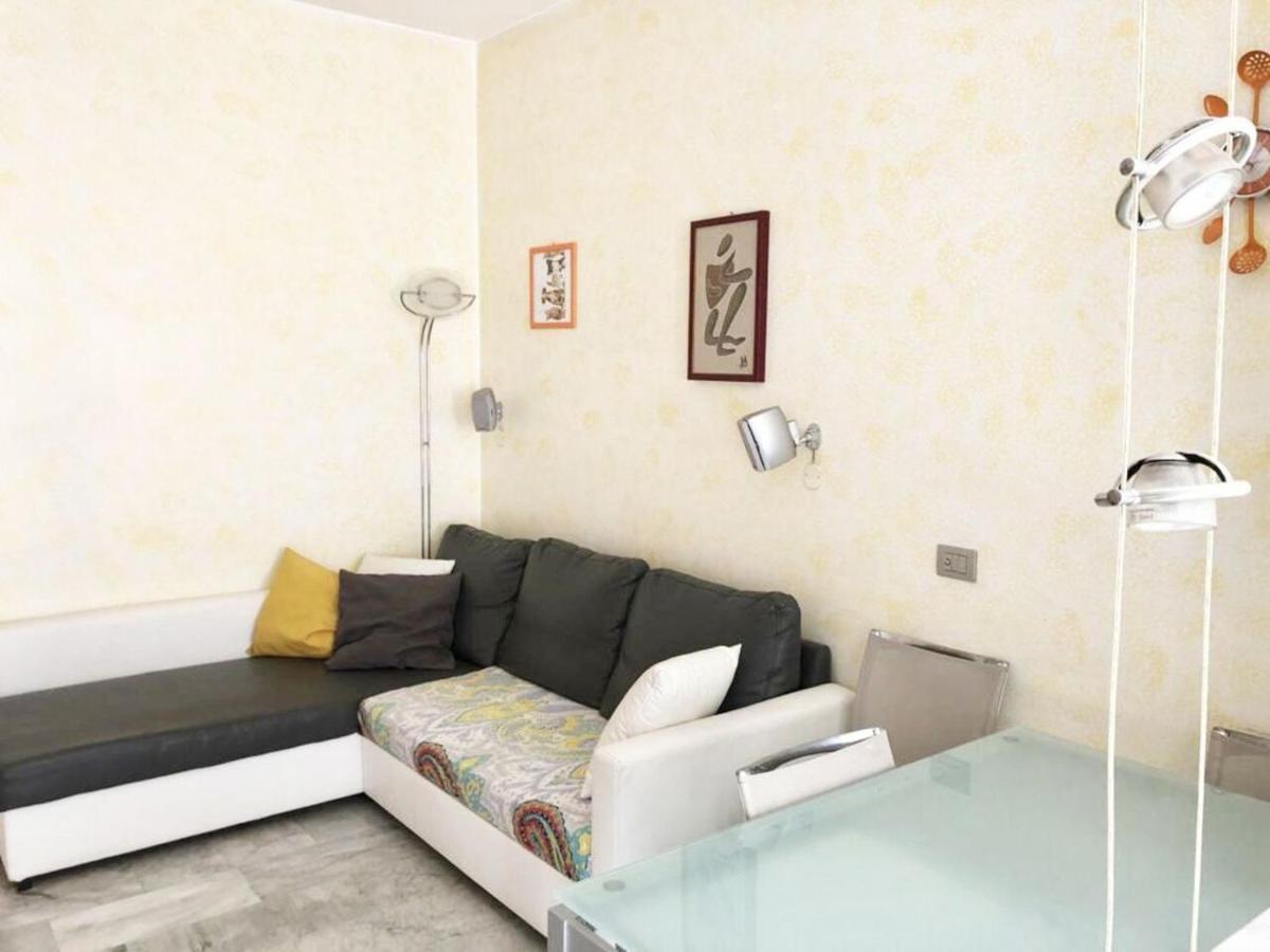 Impeccable Bnb In Milan Next To M1 Metro 10 Mins Away From Duomo Wi-Fi Feel Like Home Exterior foto